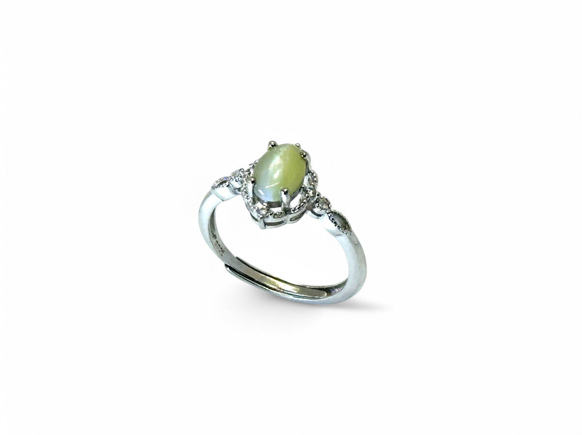 "Bygone Glimmer" Cat's Eye Chrysoberyl Ring