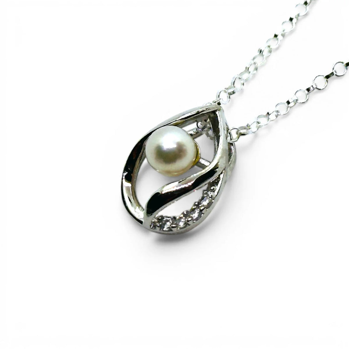 "The Whispering Petal" Akoya Pearl Pendant Necklace