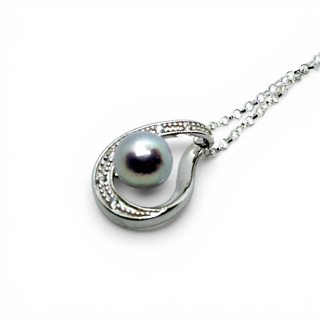 "The Midnight Ripple"  Akoya Pendant Necklace