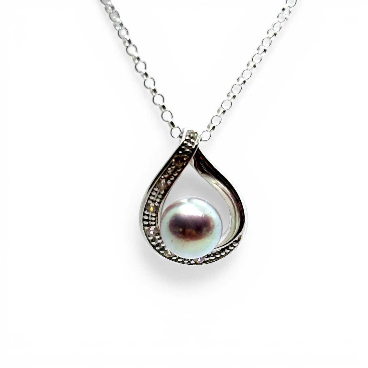 "The Midnight Ripple"  Akoya Pendant Necklace
